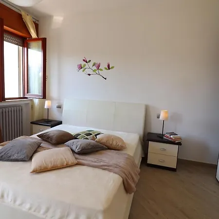 Casa Antonella A 6 Posti 펜션 *